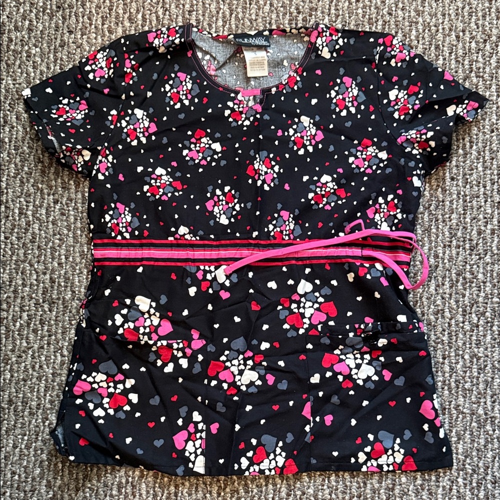 Heart Print Short Sleeve Scrub Top- Black and Pink